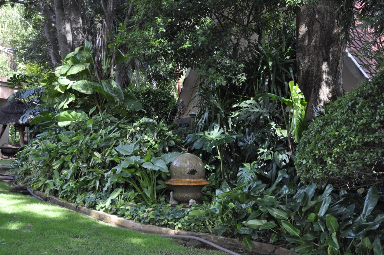 @Home Guest House Rustenburg Exterior foto